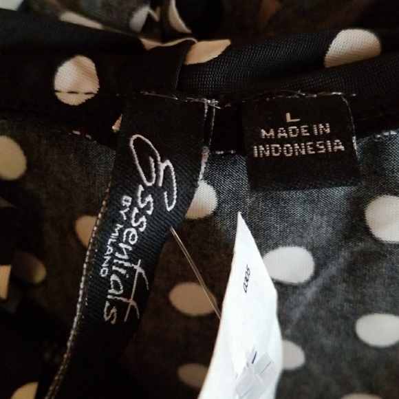 Ruffle front tank - Picture 2 of 2